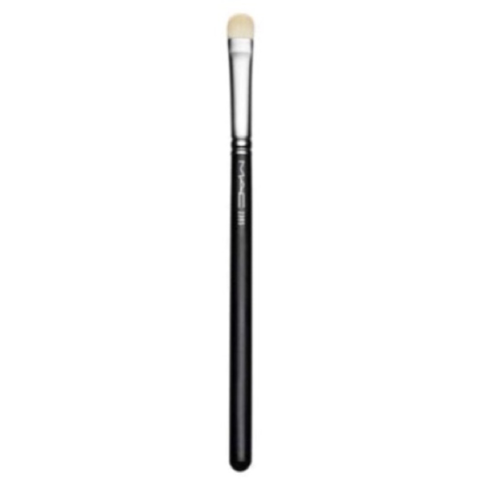 MAC 239 SYNTHETIC EYE SHADER BRUSH
